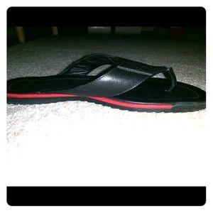 Men’s Gucci Leather Thong Sandal